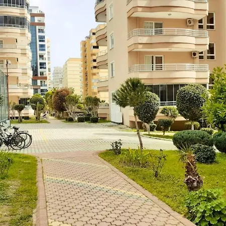 Country Club 2+1 Апартаменты
